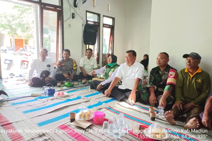 Sinergi TNI-Polri dan Petani Desa Glonggong Ikuti Zoom Panen Raya Bersama Presiden RI